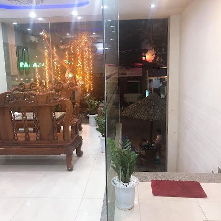Victori Hotel Danang Екстериор снимка