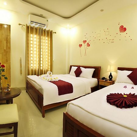 Victori Hotel Danang Екстериор снимка