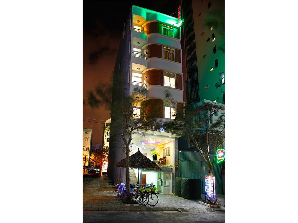 Victori Hotel Danang Екстериор снимка