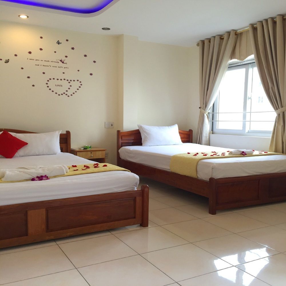 Victori Hotel Danang Екстериор снимка