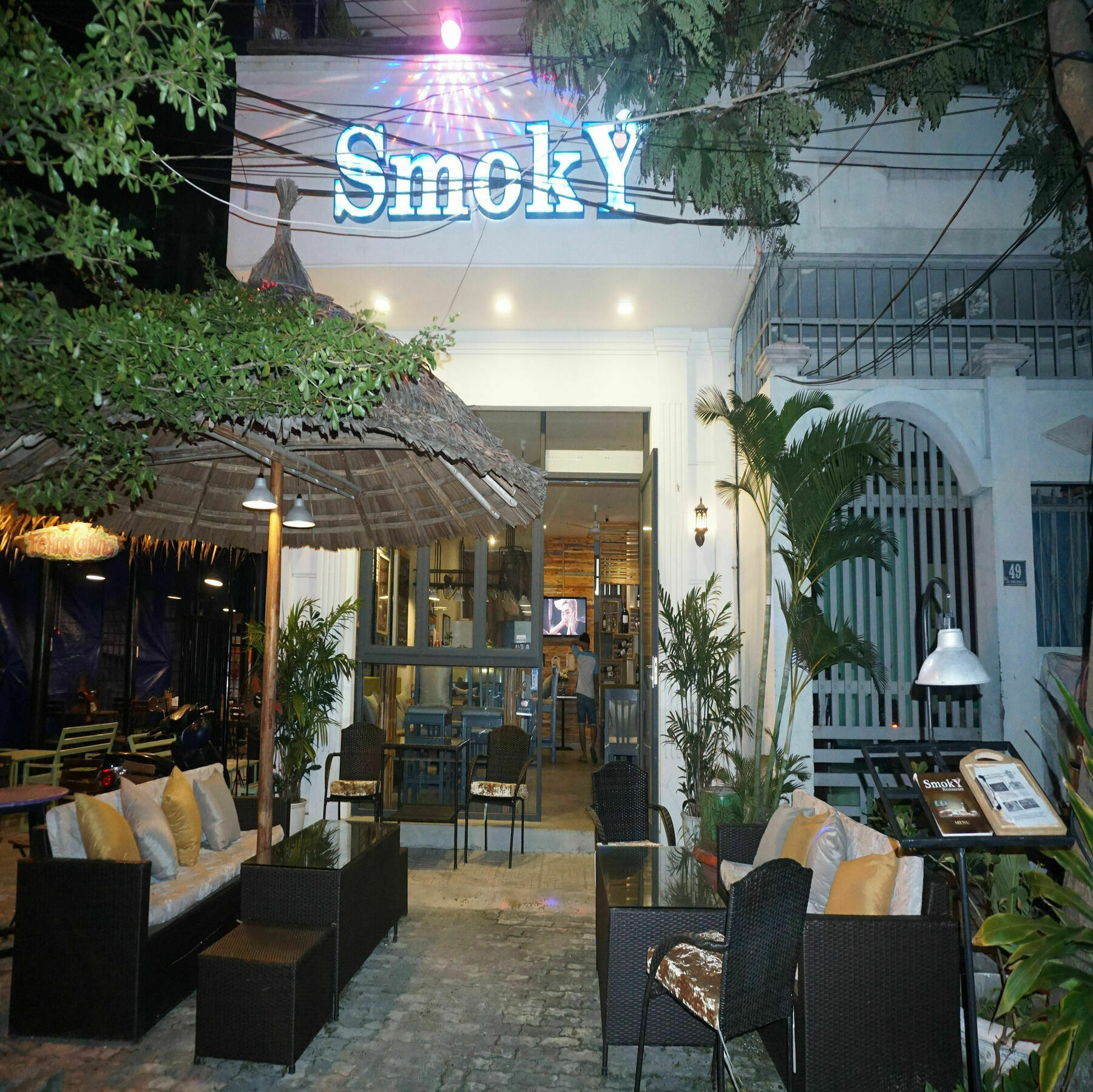 Victori Hotel Danang Екстериор снимка
